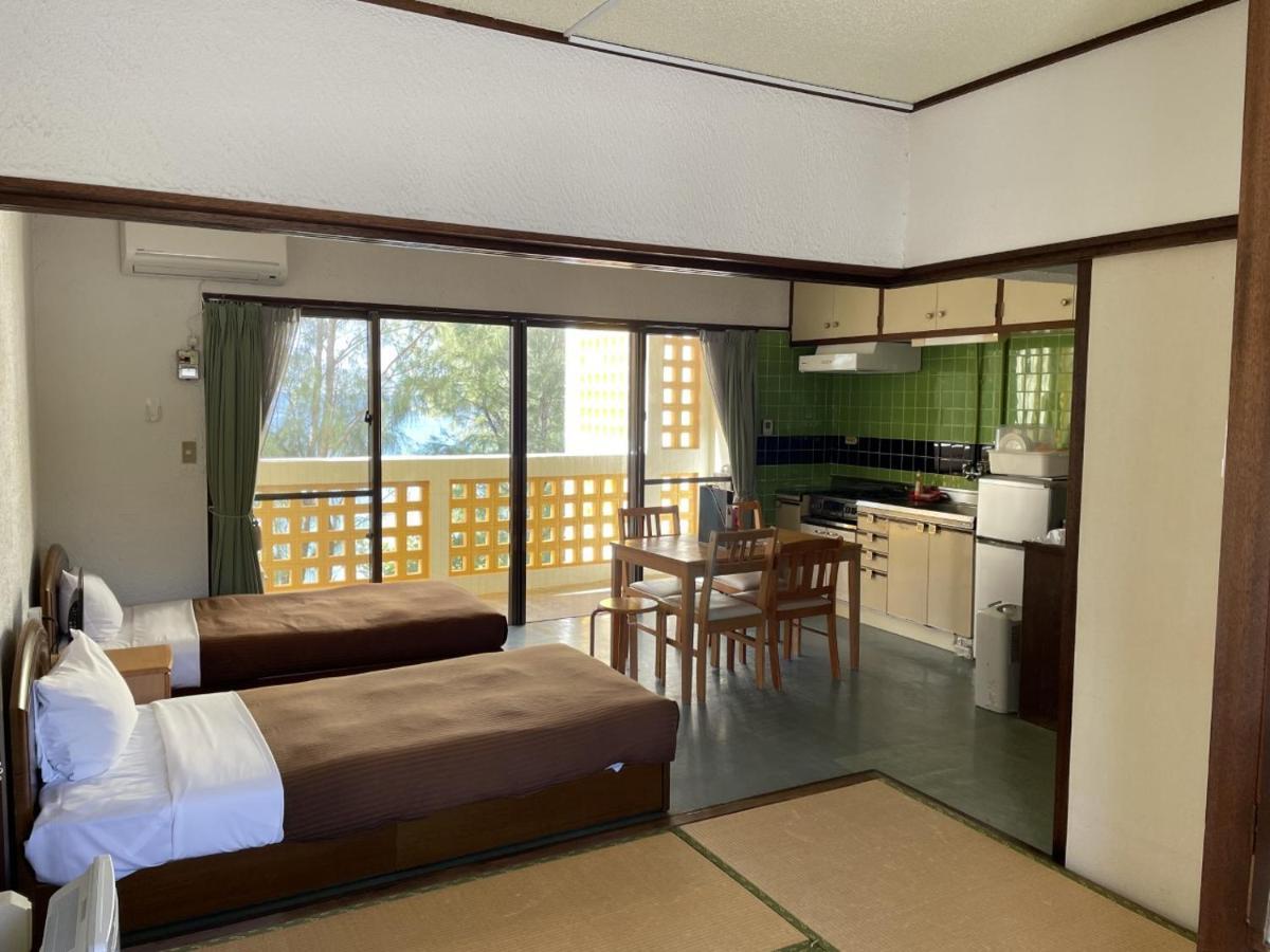 Hotel&Restaurant On the Beach Lue Motobu Exterior foto